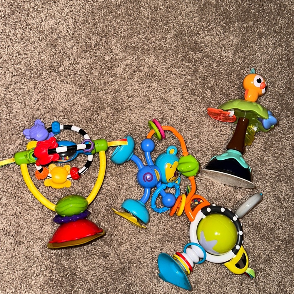 High chair toy bundle of 4
